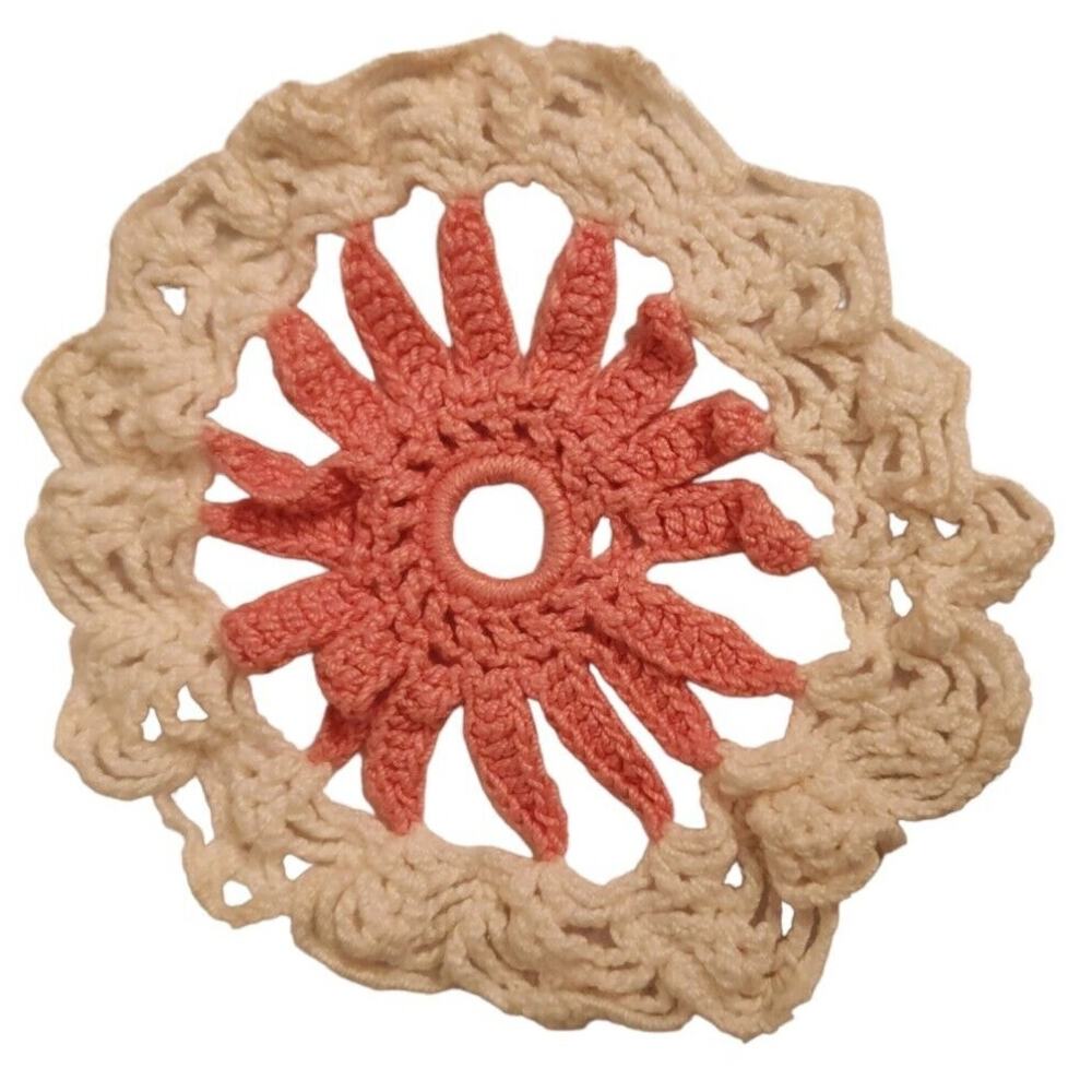 VTG HAND CROCHETED 5" DOILY PINK WHITE GREEN WHEEL SUN STAR CELESTIAL COTTAGE